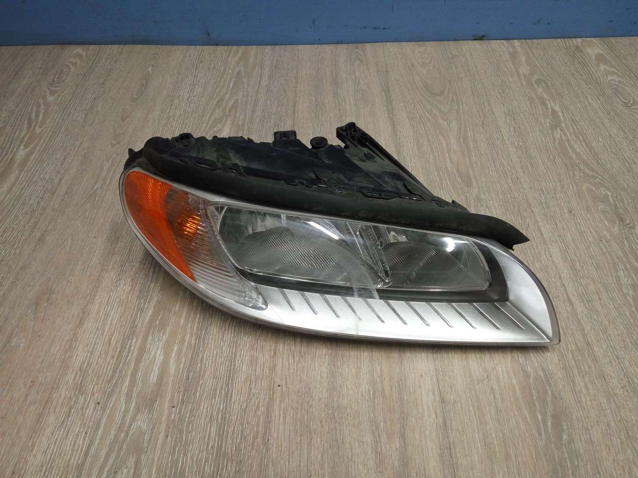 Вольво XC70 2022