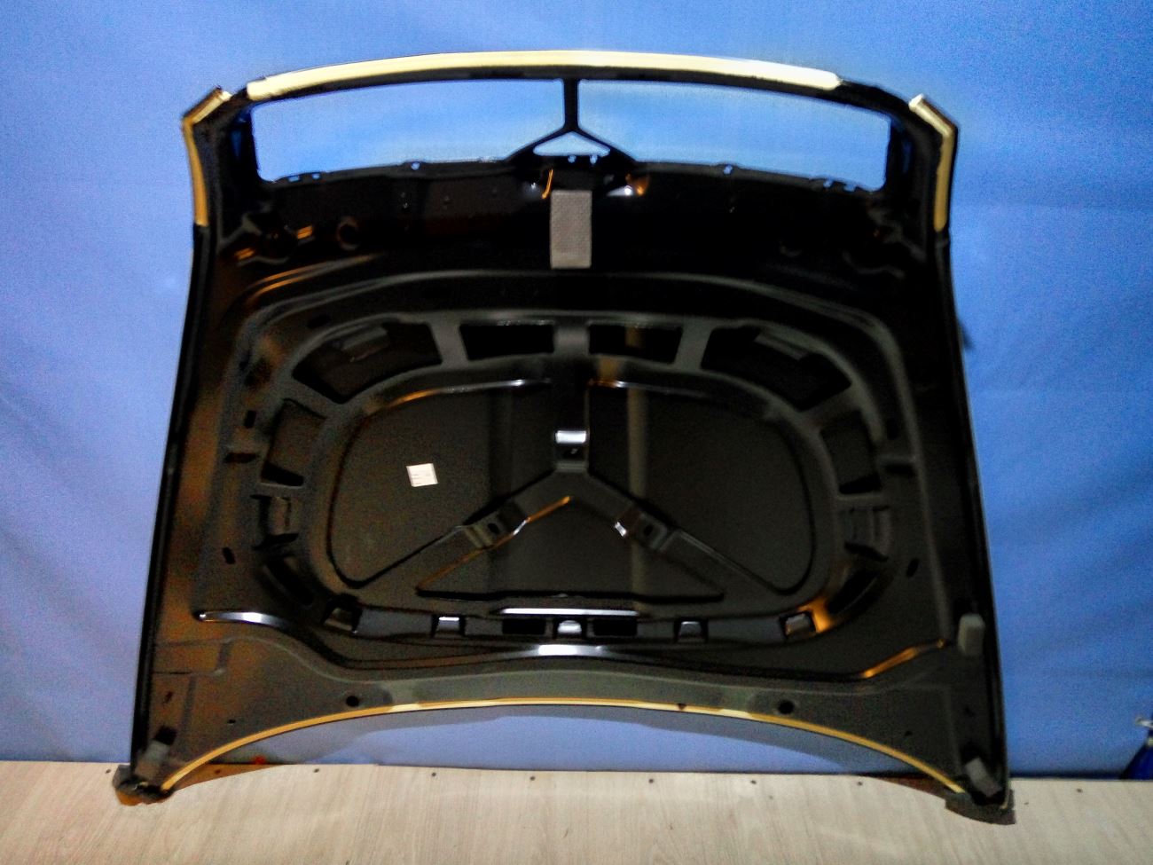 1Z0823031B Капот Skoda Octavia 2 A5 2004-2013