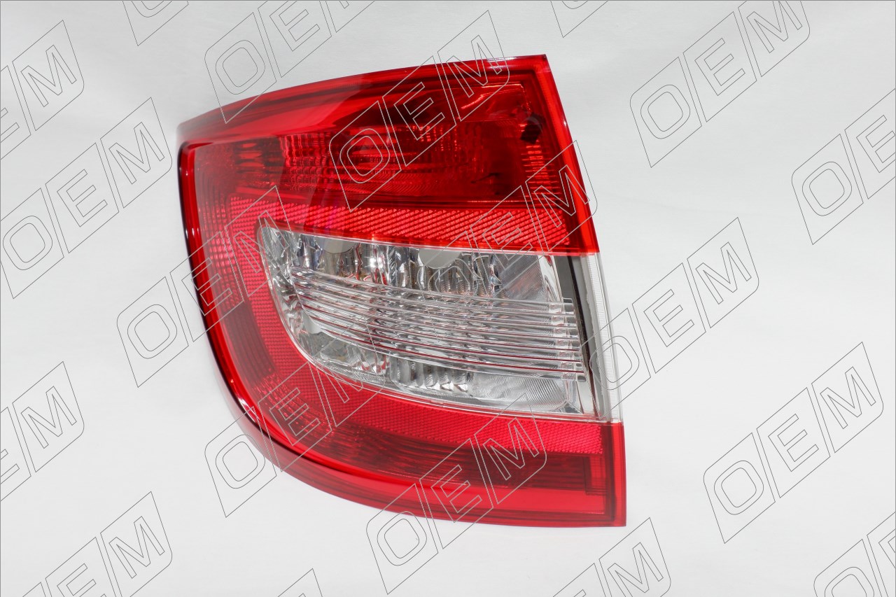 Фонарь левый Skoda Rapid (2012-2020)