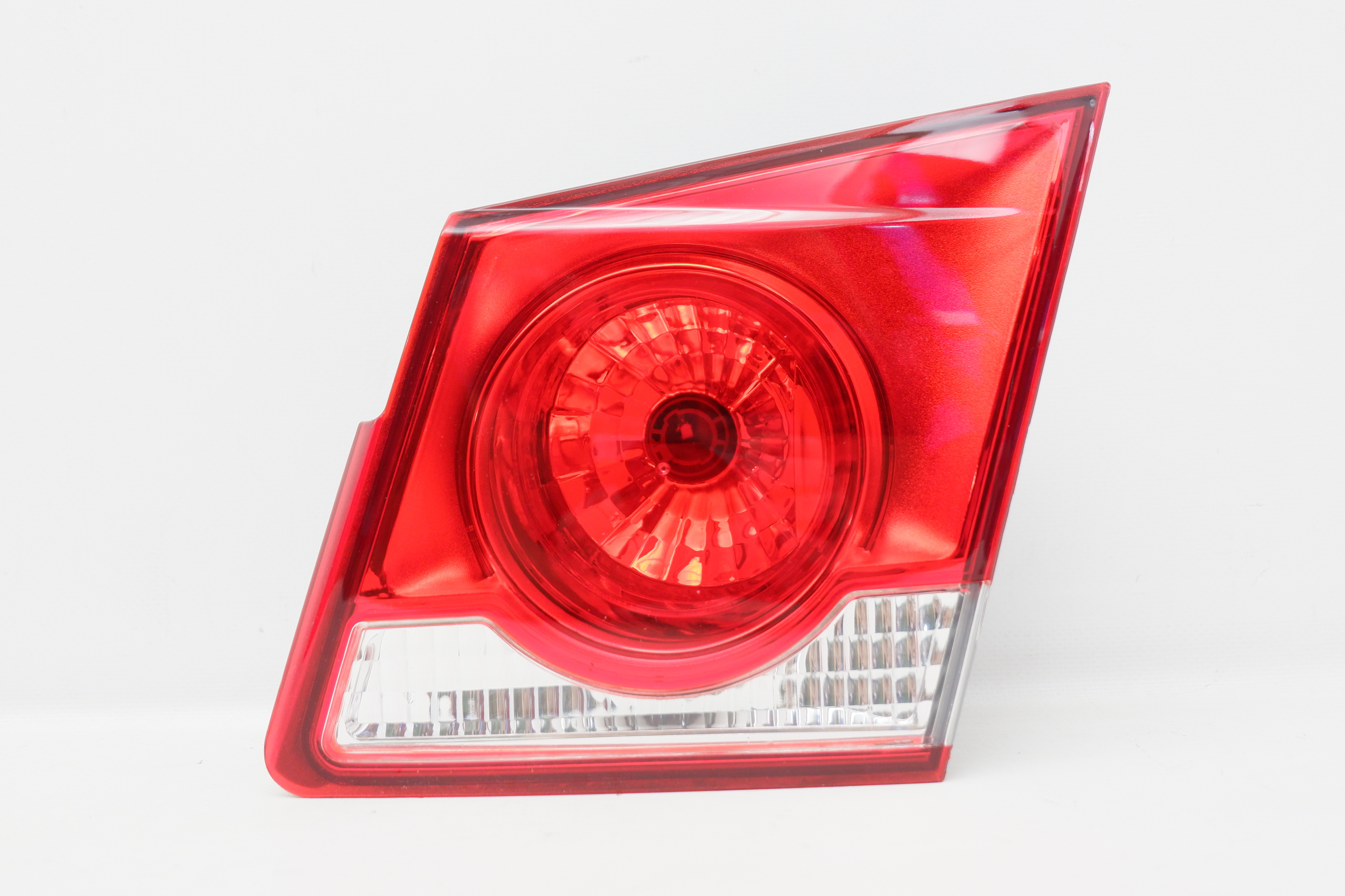 Фонарь правый внутренний Chevrolet Cruze 1 (2009-2016)