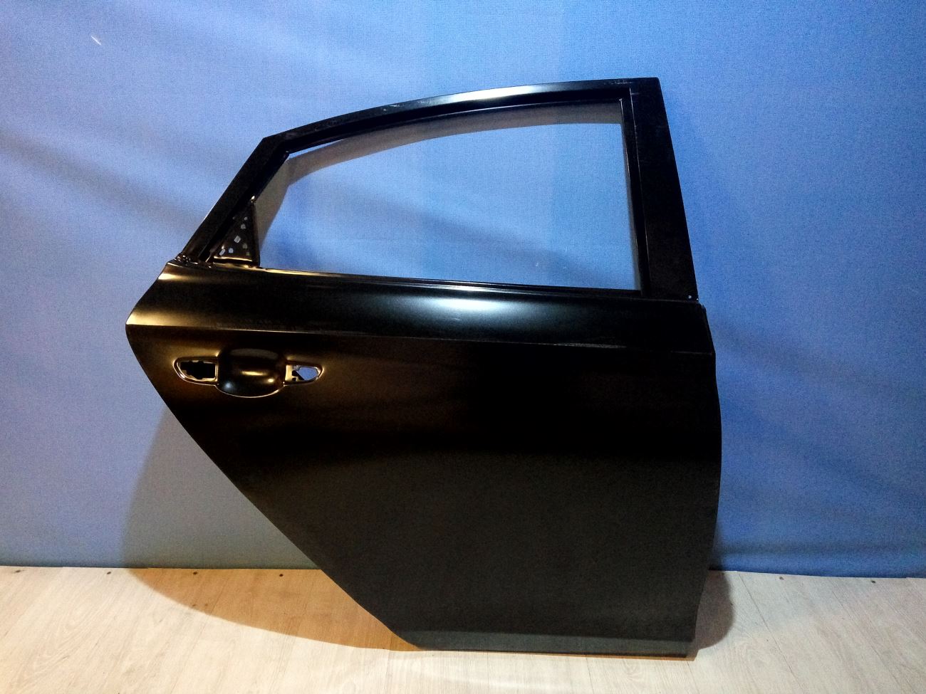 дверь задняя солярис 17 год левая белая. задняя левая дверь на солярис 2. задняя дверь солярис 2017 седан. дверь задняя в цвет hyundai solaris 2017-2018. дверь передняя в цвет hyundai solaris 2010-2014.