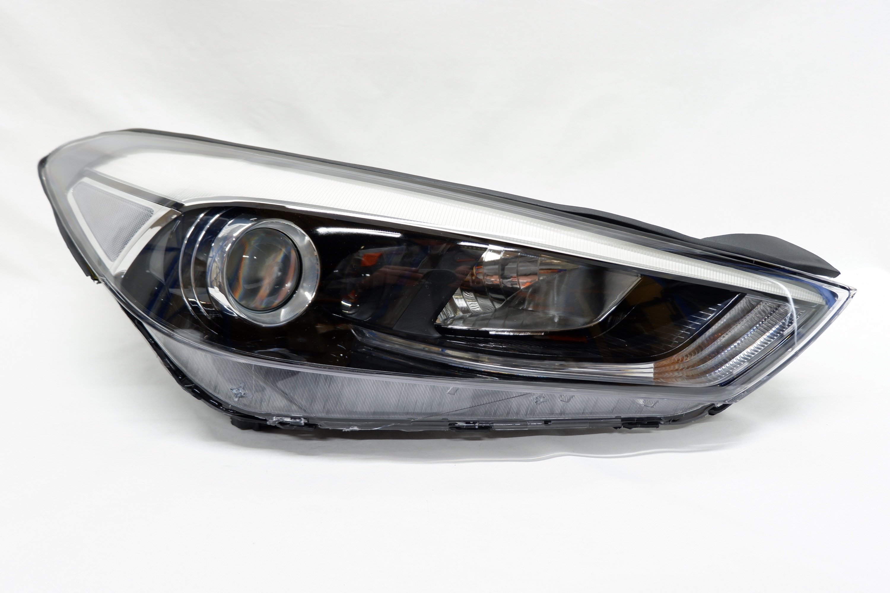 Фара правая Hyundai Tucson 2020 с корректором