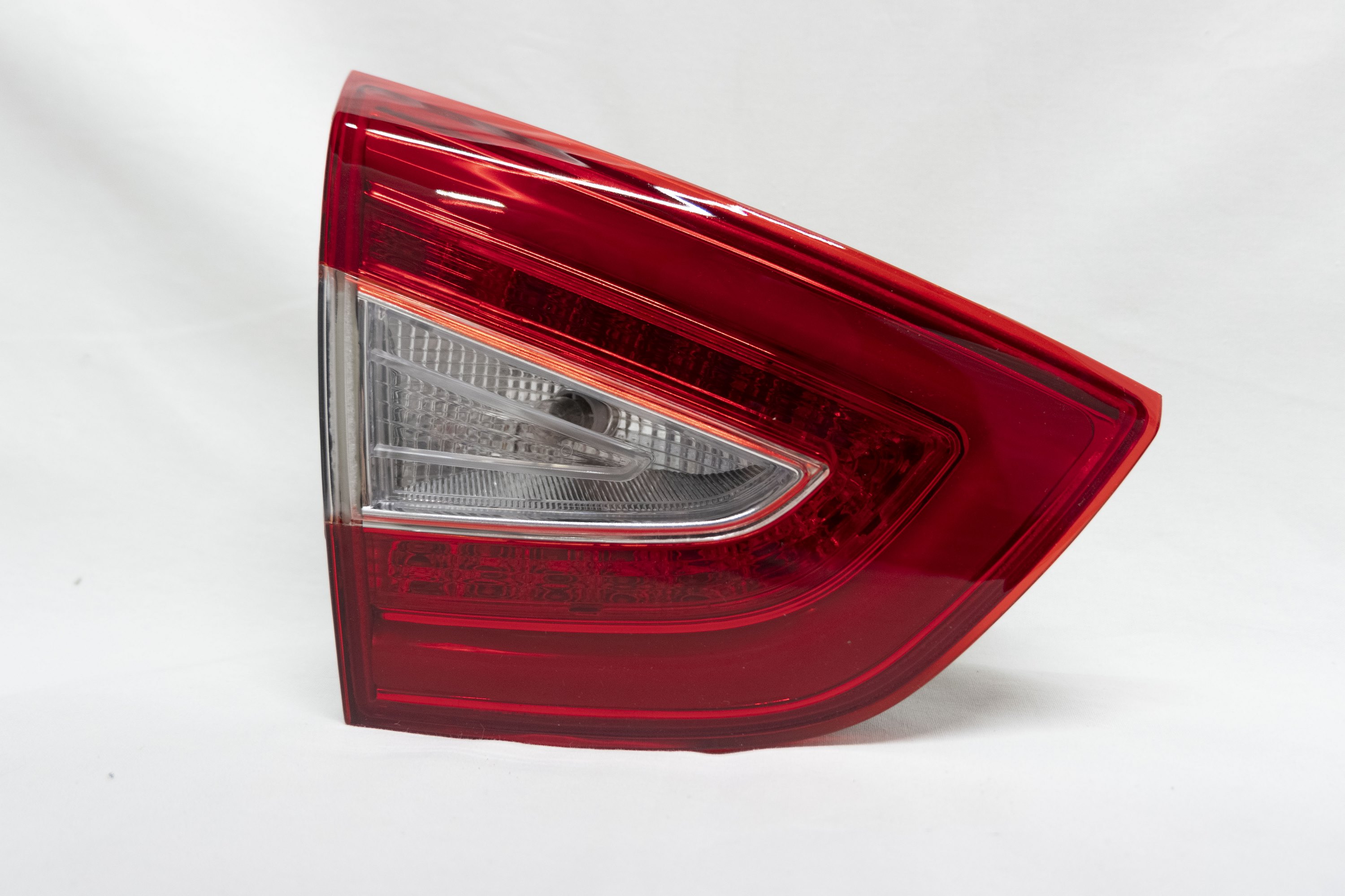 Фонарь левый внутренний Hyundai Ix35 (2010-2015)