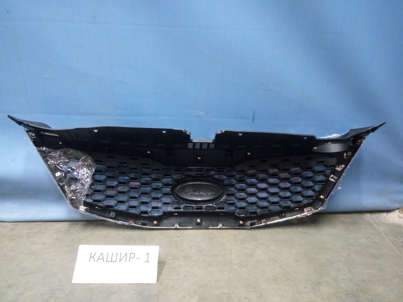 863502P000 Решетка радиатора Kia Sorento 2 XM 2009-2015