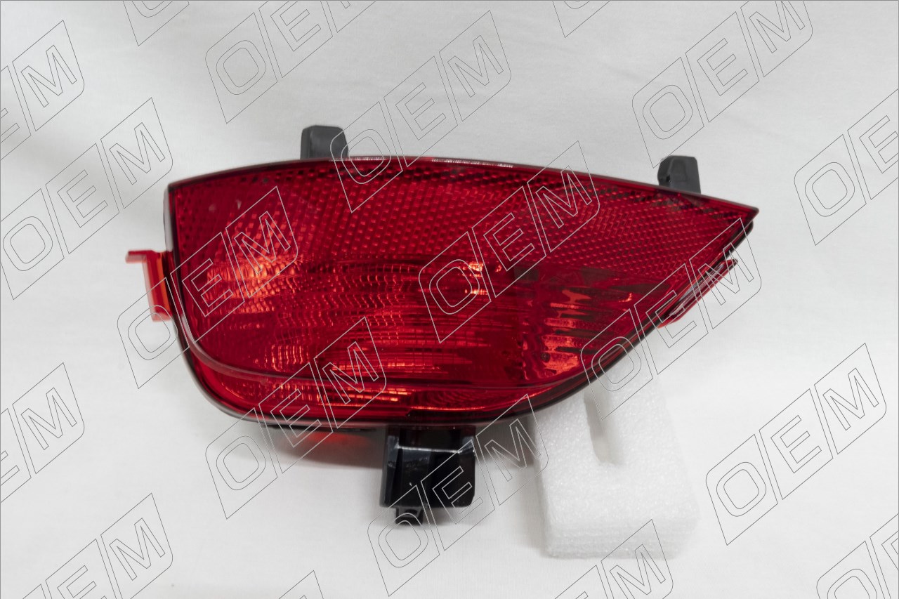 Фонарь противотуманный левый Nissan Terrano D10 (2014-2022)