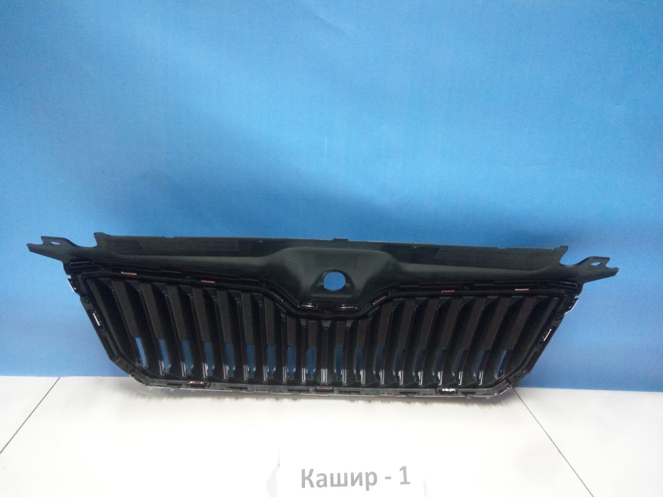 3V0853653AFOD Решетка радиатора Skoda Superb 3 2015-нв 3V0853653A FOD
