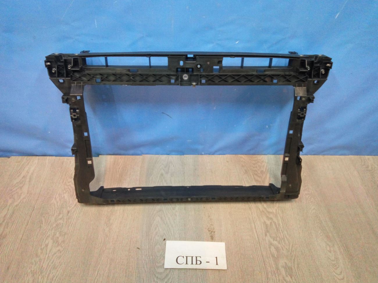 3V0805588D Панель передняя суппорт радиатора Skoda Superb 3 2015-2024