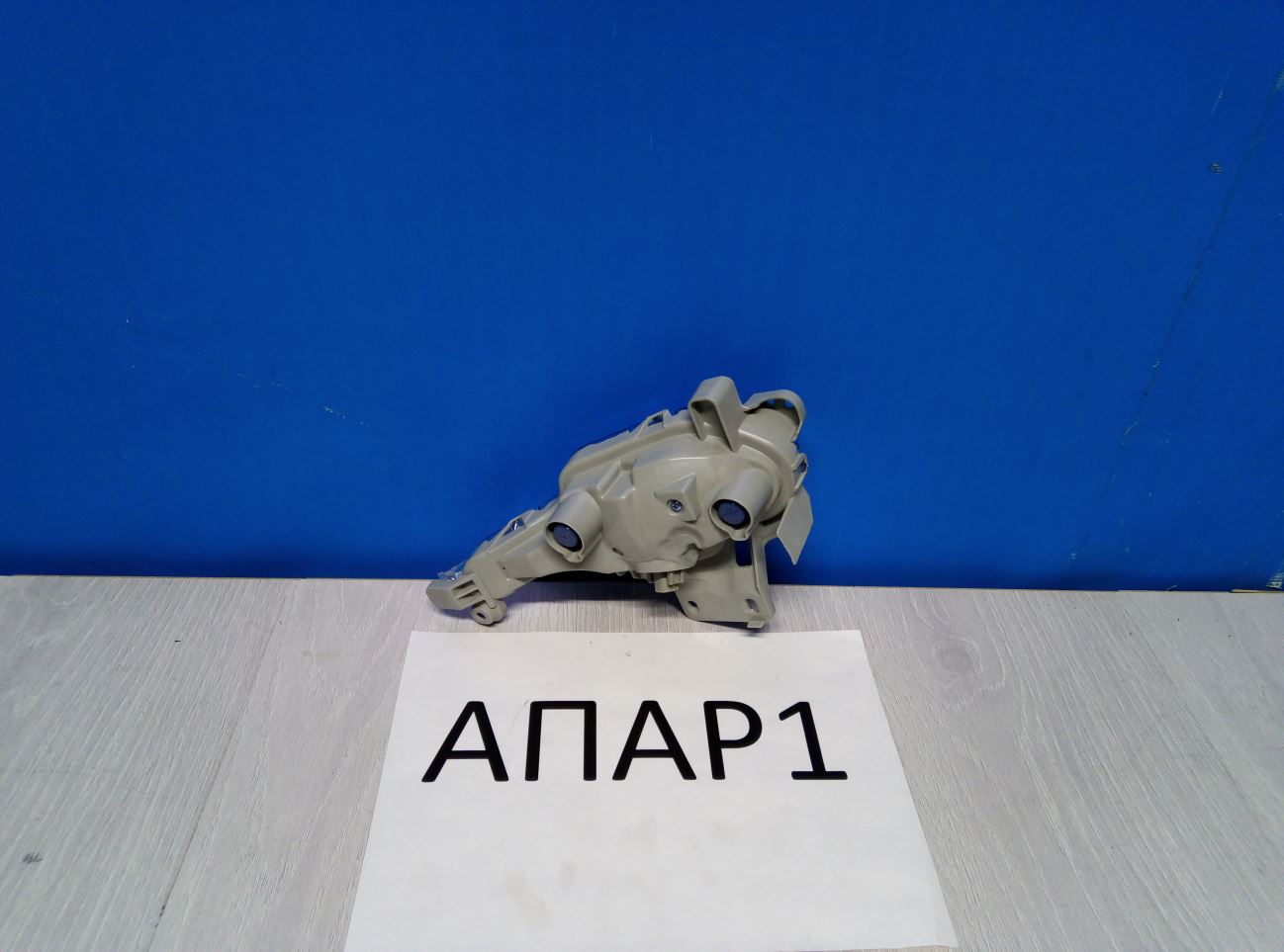 B63C51360A Повторитель в бампер левый Mazda 3 3 BM 2013-2019 B63C-51-360A