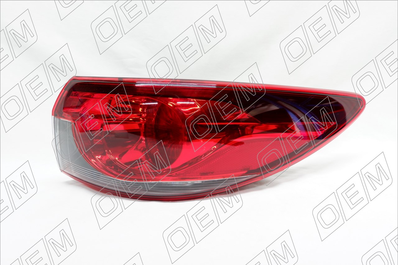 Фонарь правый внешний Mazda 6 2022 седан