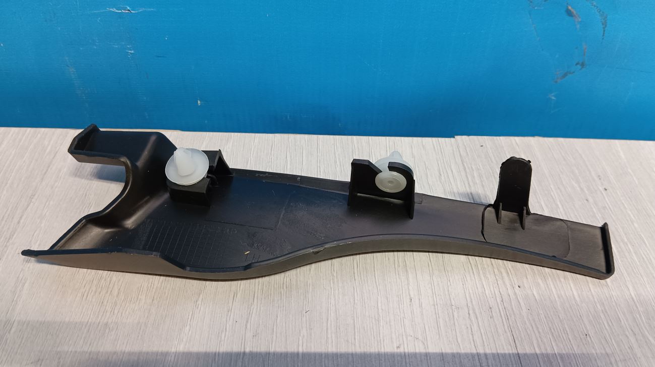 6001547110 Накладка петли капота левая Renault Logan 1 2004-2014