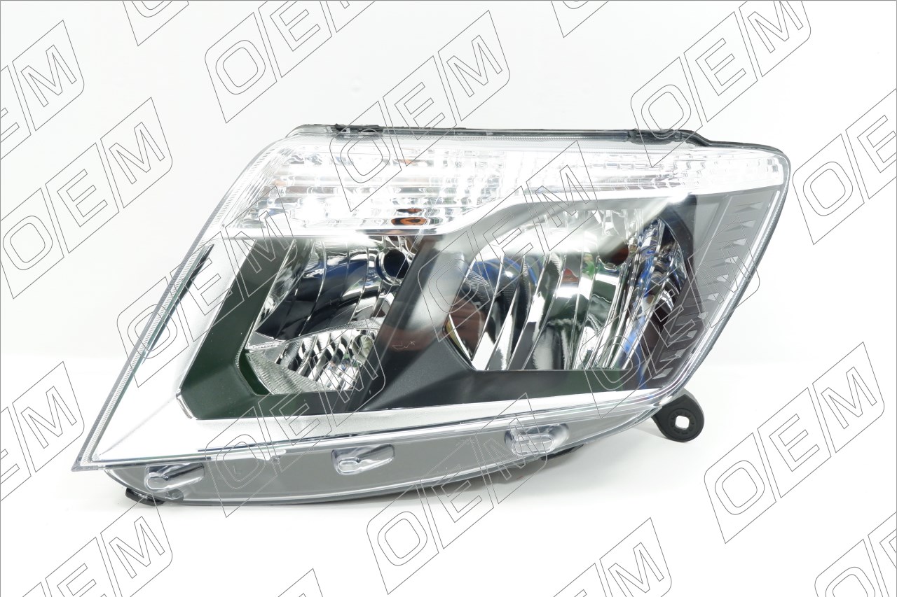 Фара левая Nissan Terrano D10 (2017-2022)