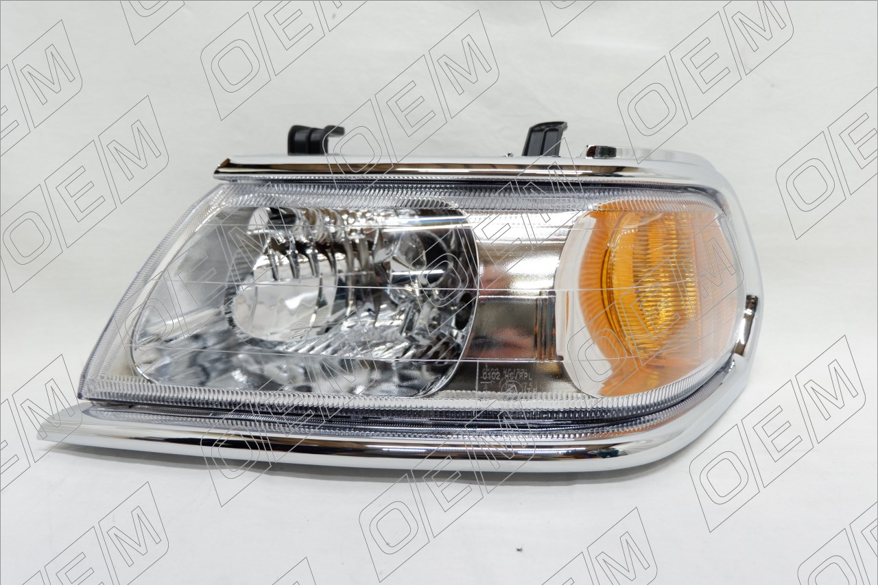 Фара левая Mitsubishi Pajero Sport 1 (1999-2008)