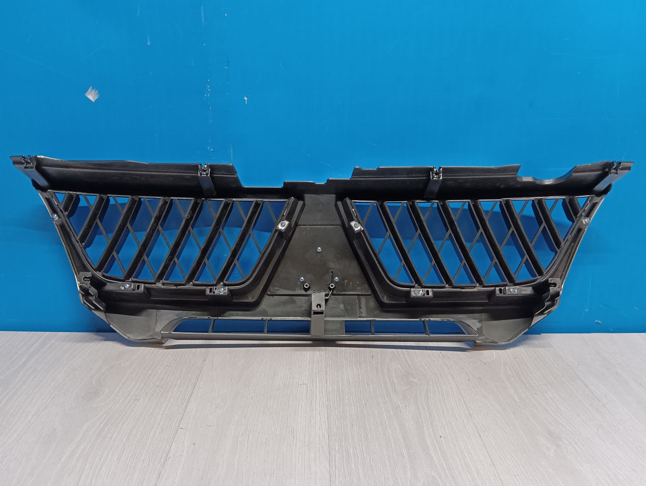 Купить Решетку Радиатора Митсубиси Аутлендер 3 Phev