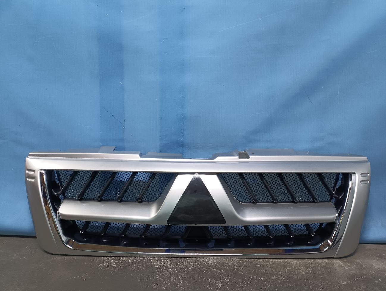 Купить Решетку Радиатора Митсубиси Аутлендер 3 Phev