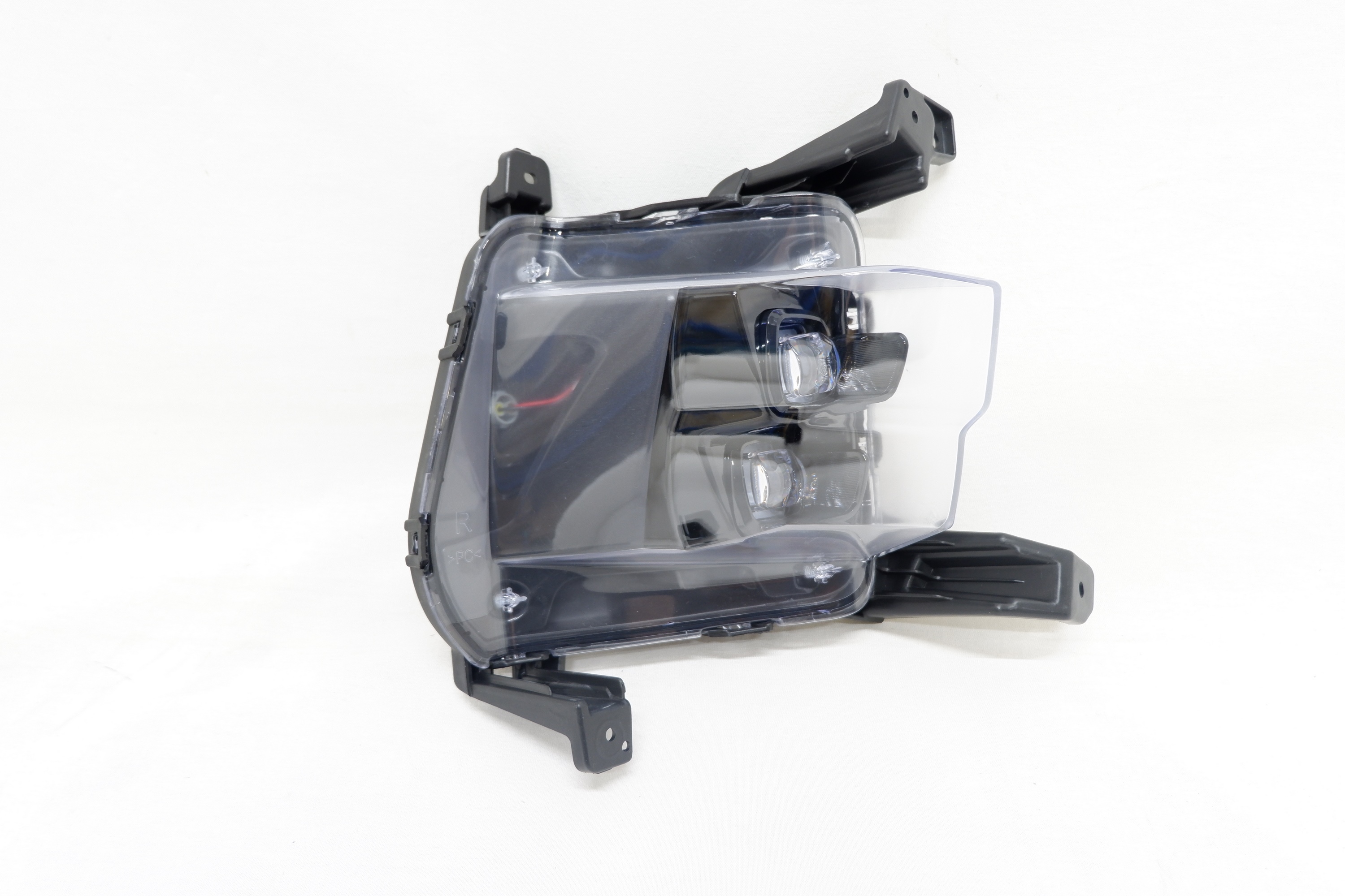 Фара противотуманная правая Kia K5  (2020-2023)