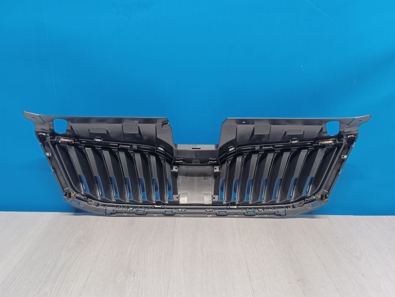 5e0853653c041 Решетка радиатора Skoda Octavia 3 A7 2013-2020