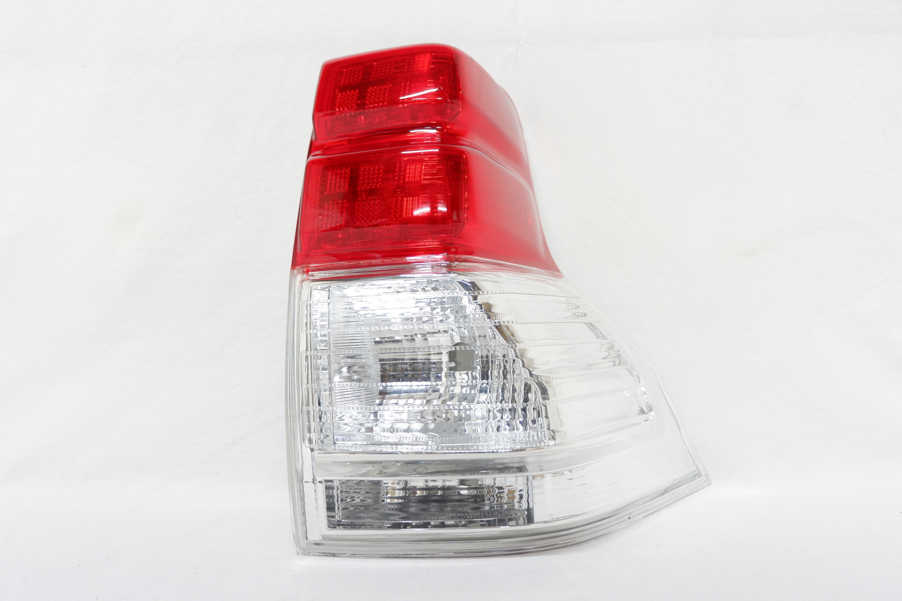 Фонарь правый Toyota Land Cruiser Prado 150 (2009-2013)