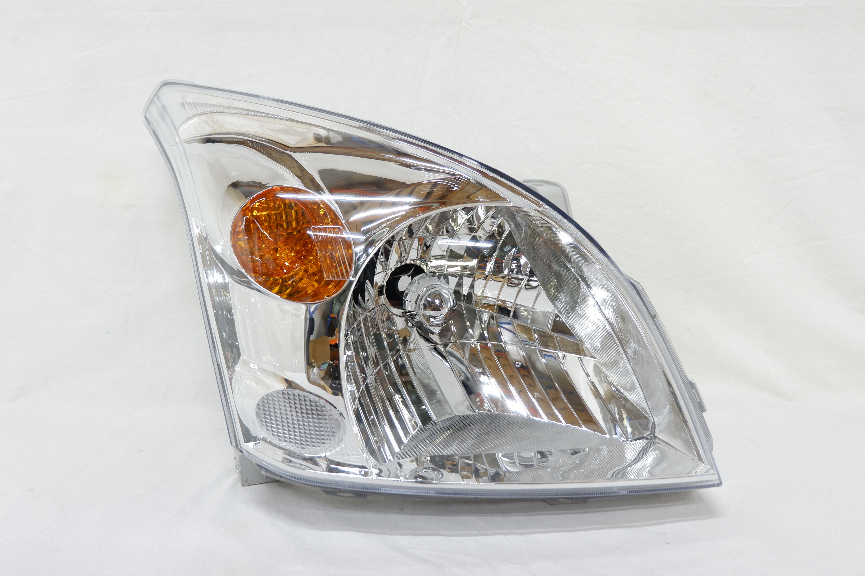 Фара правая Toyota Land Cruiser Prado 120 (2003-2009)