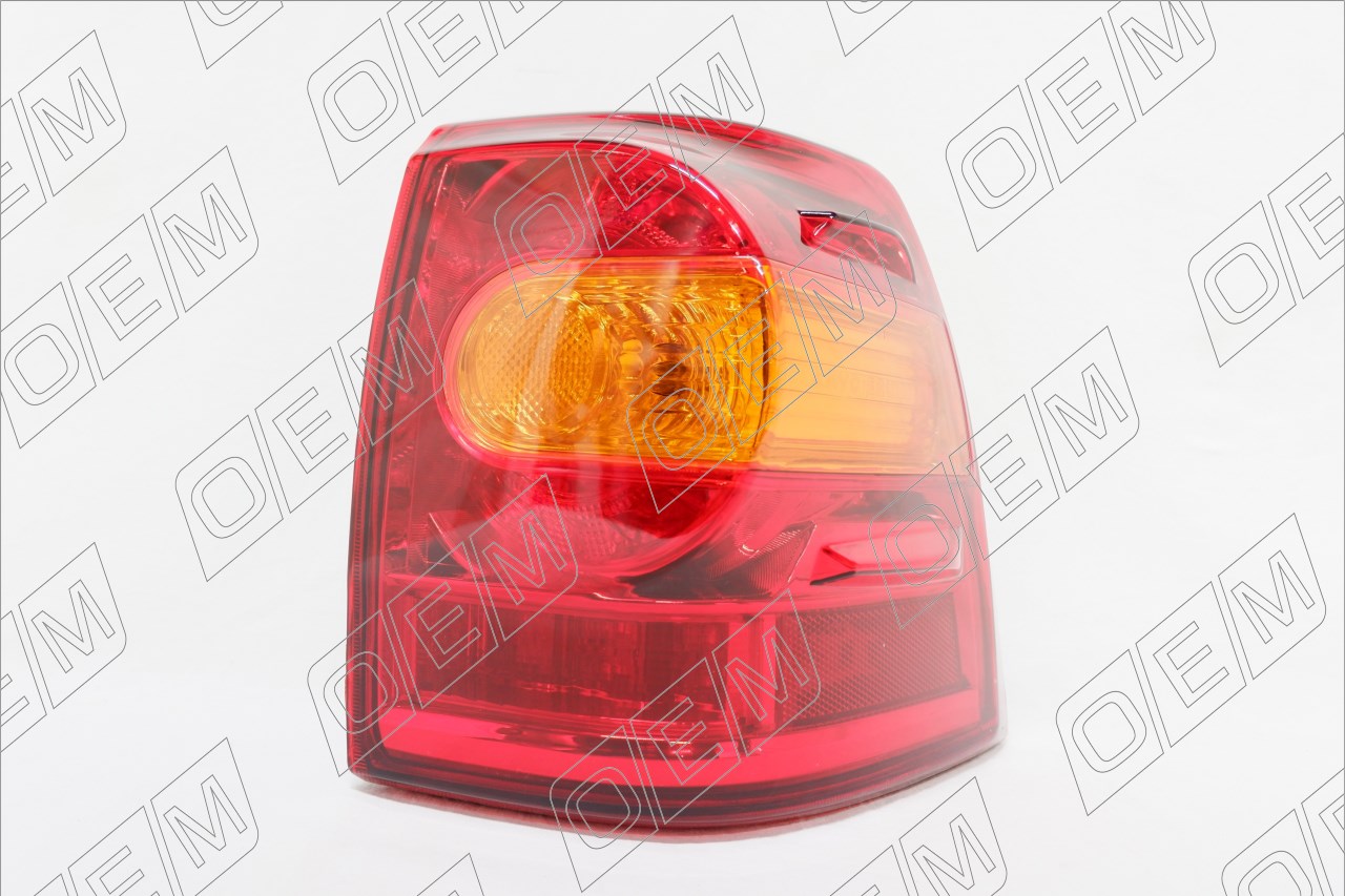Фонарь правый внешний Toyota Land Cruiser 200 (2012-2015)