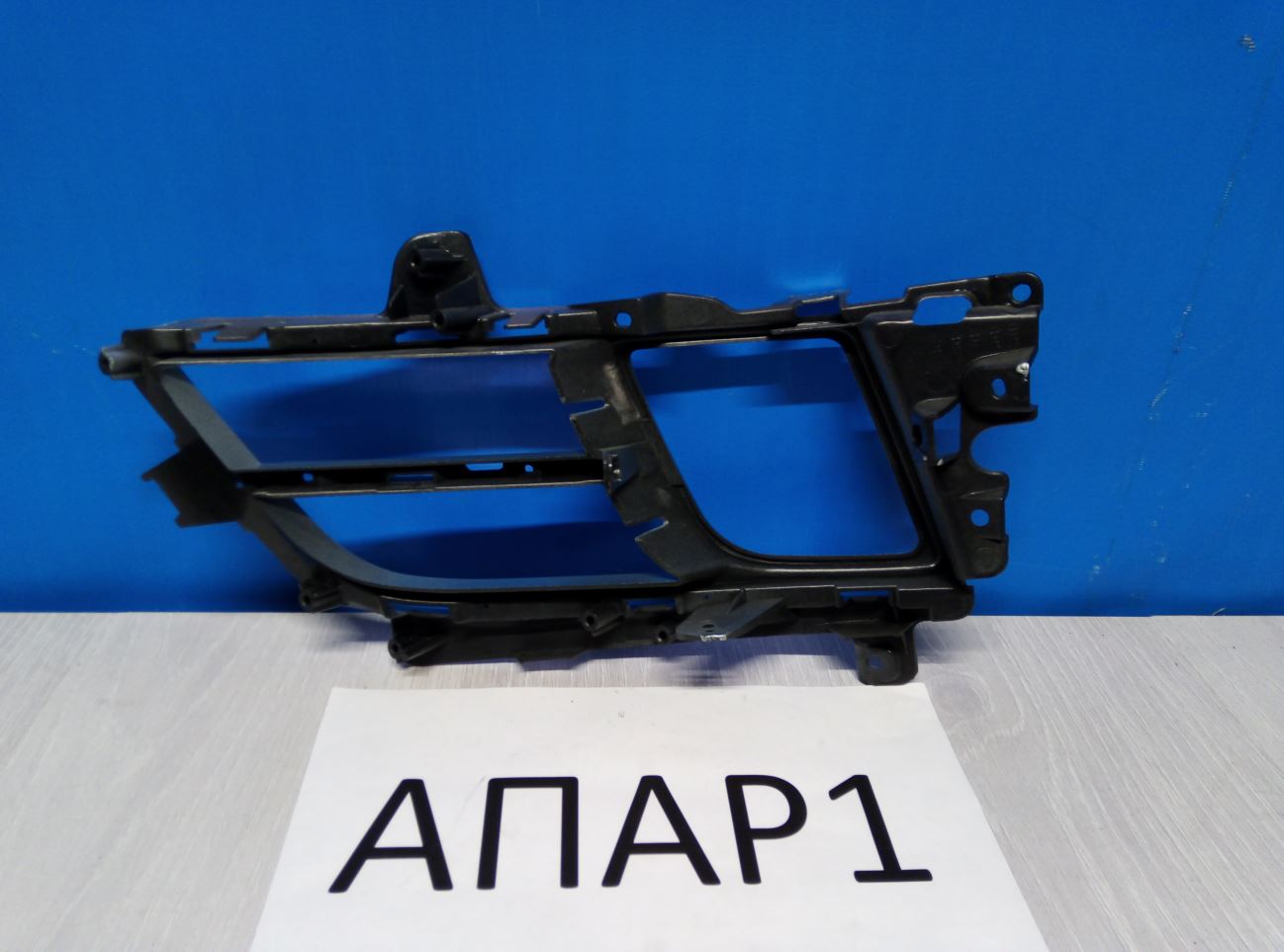GS1N50C21A Окантовка противотуманной фары левая Mazda 6 2 GH 2007-2012 GS1N-50-C21A