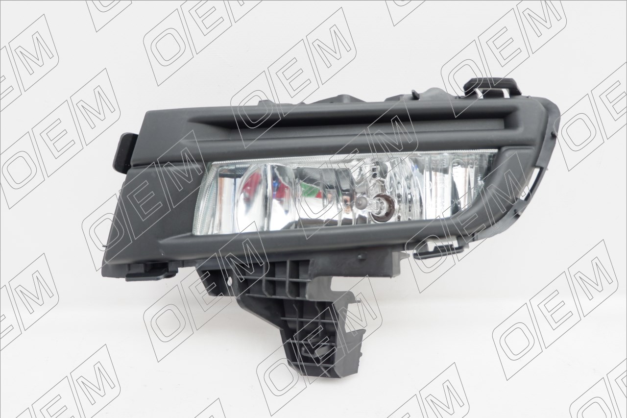 Фара противотуманная левая Mazda 3 2007 спорт хэтчбек 5D