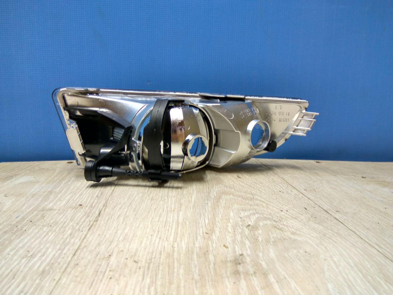 Фара противотуманная левая Skoda Octavia 2 A5 (2004-2013) цена 1100 руб ...