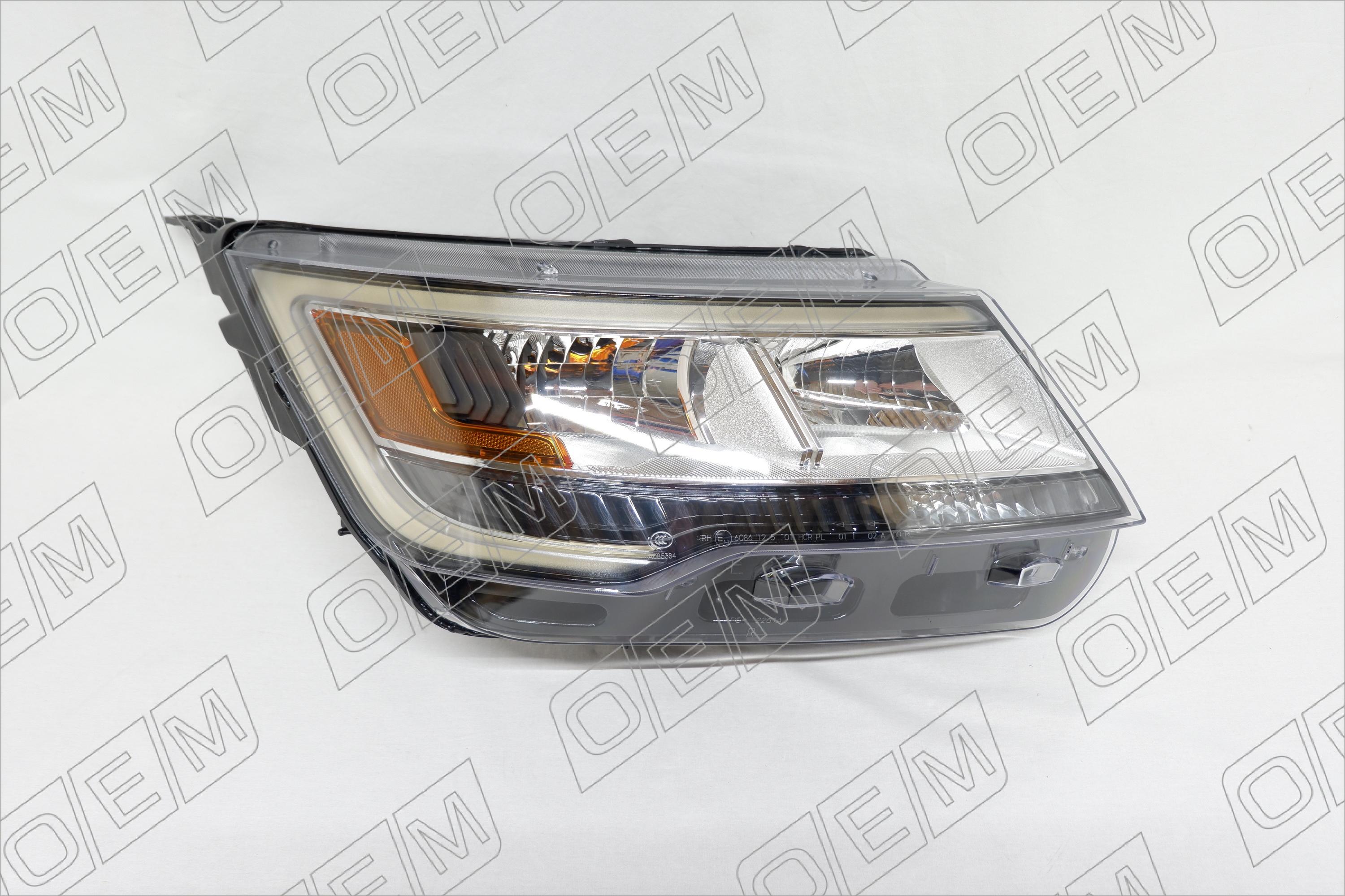 Фара правая Ford Explorer 5 U502 (2010-2019) цена 55600 руб. FB5Z13008L