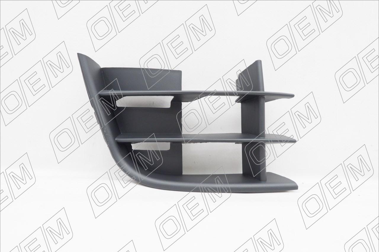 Решетка в бампер нижняя правая  Skoda  Fabia  2 5J 