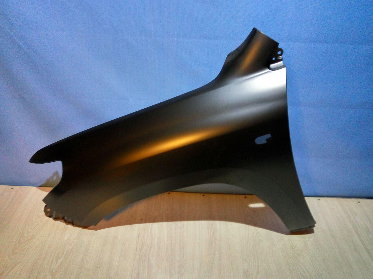 Крыло переднее toyota land cruiser. Toyota land cruiser 200 переднее правое крыло. Крыло переднее toyota land cruiser 200. Крыло тойота ленд крузер 200. Крыло тойота ленд крузер 200.