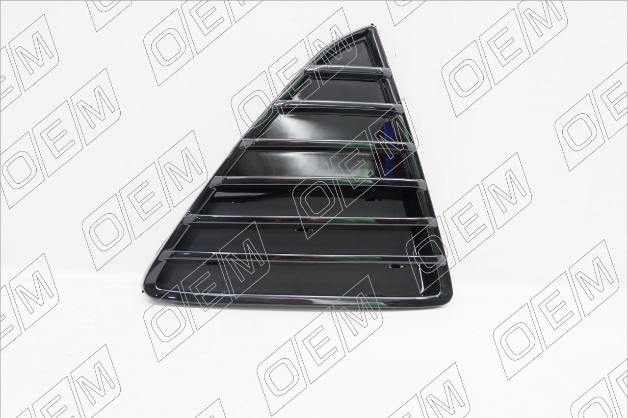 Решетка в бампер нижняя правая  Ford  Focus  3 