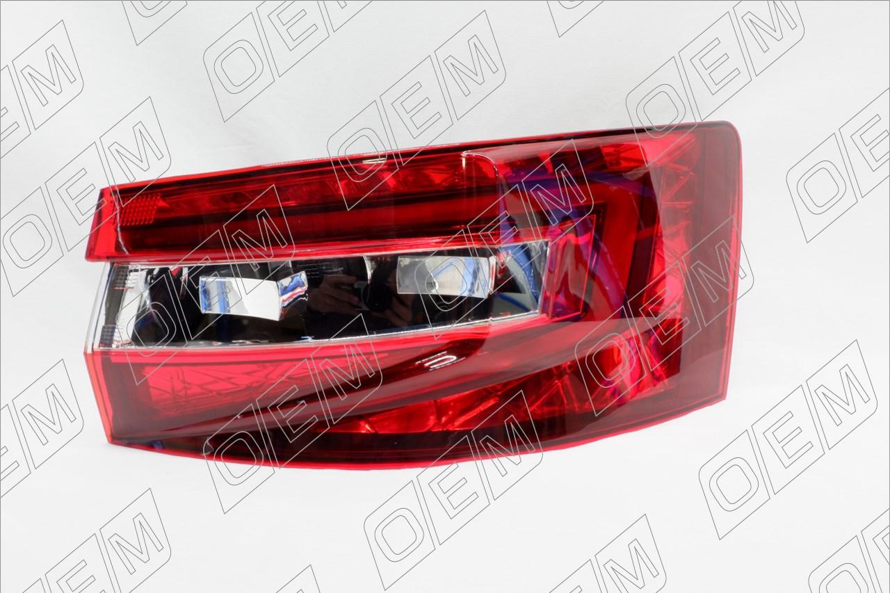 Фонарь правый внешний  Skoda  Superb  3 
