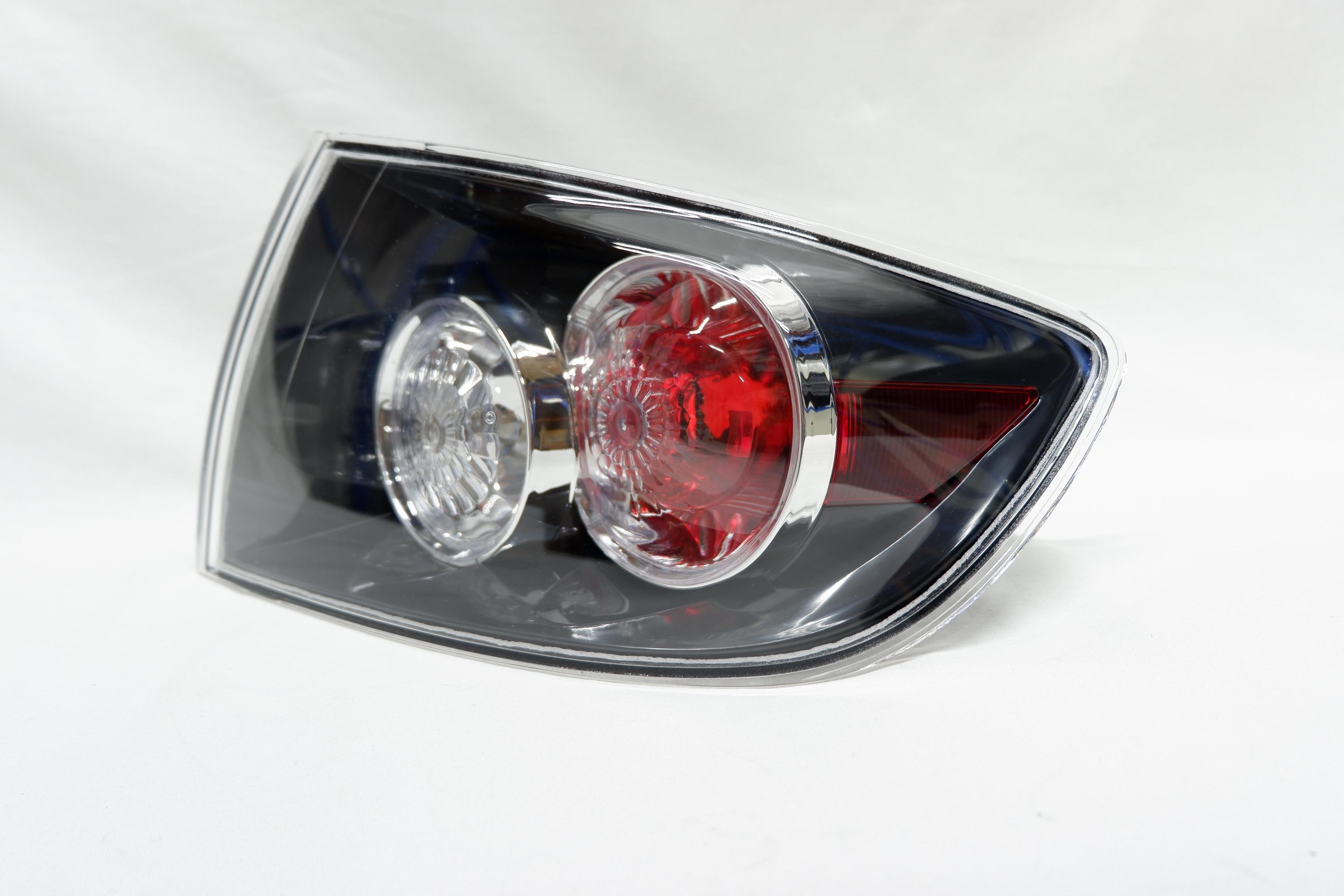 Фонарь правый внешний, Mazda, 3, 1 BK (2003-2009)