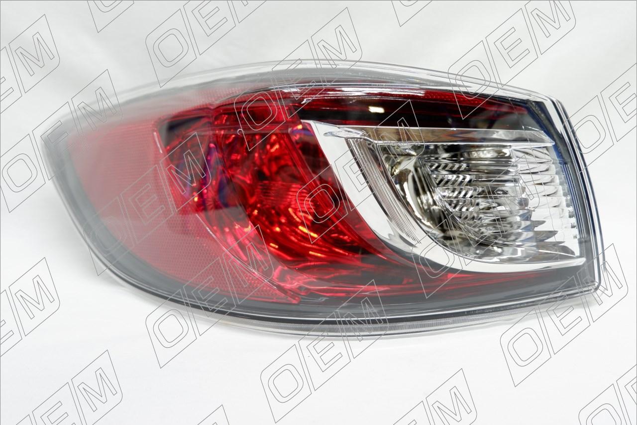 Фонарь левый внешний  Mazda  3  2 BL 