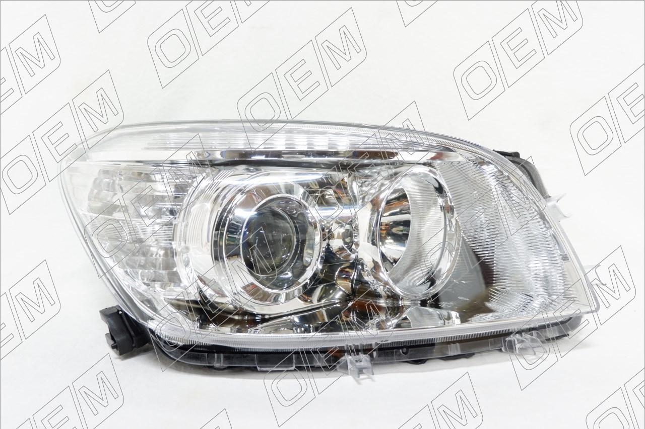Фара правая  Toyota  RAV4  3 CA30 