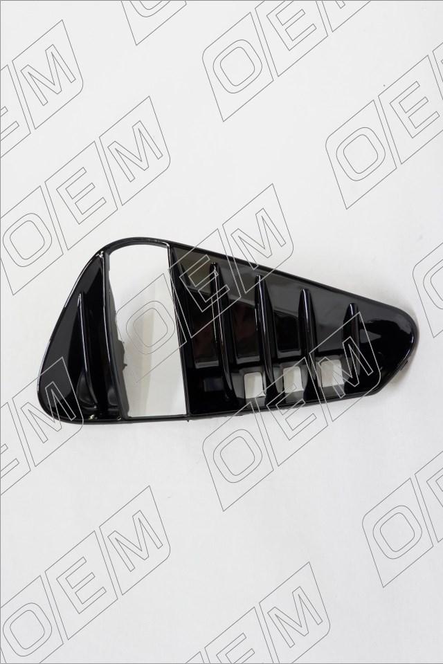 Окантовка противотуманной фары правая  Geely  Coolray  SX11 