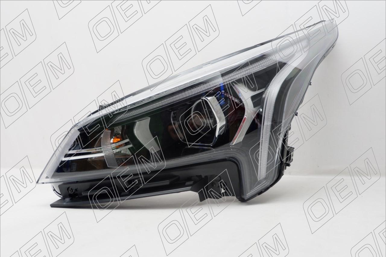 Фара левая  Kia  Rio  4 FB 