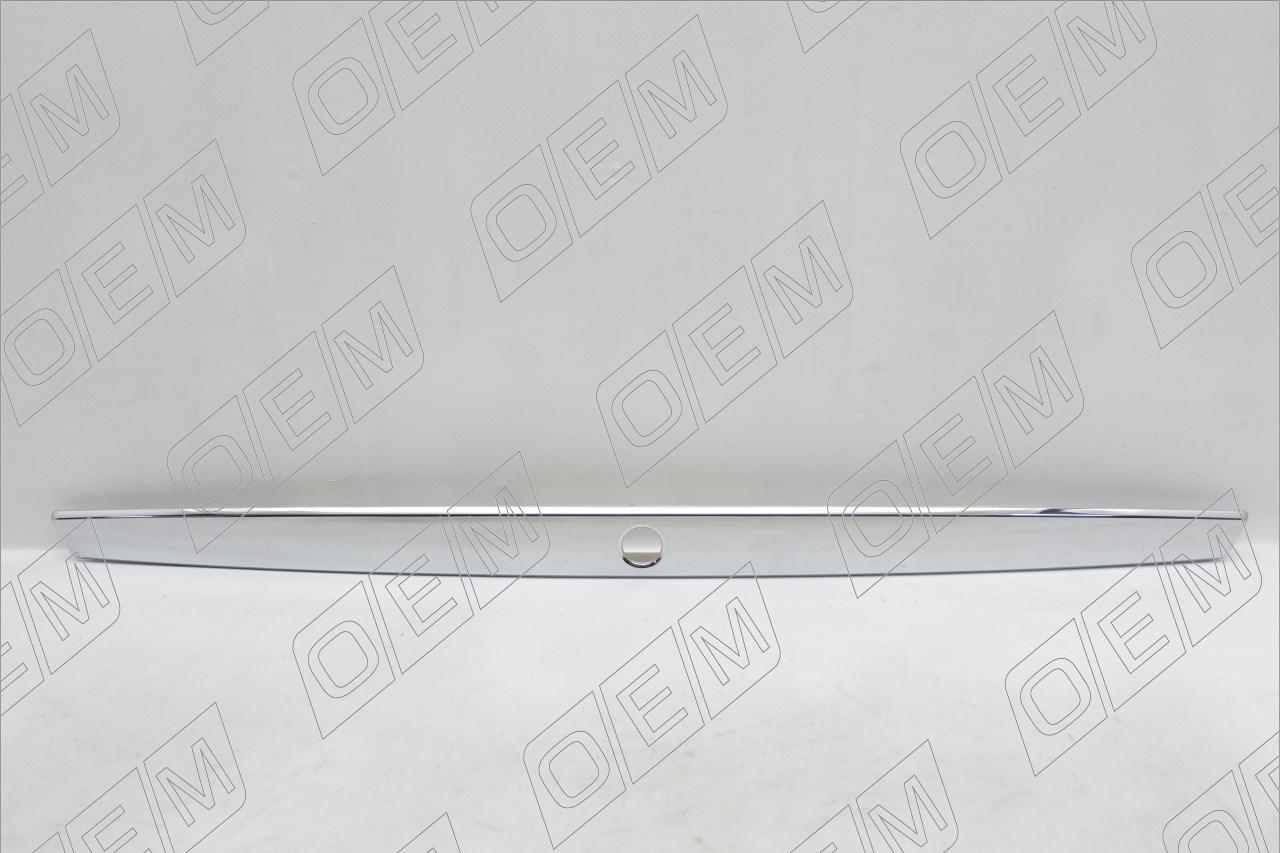 Накладка крышки багажника  Nissan  Almera  G15