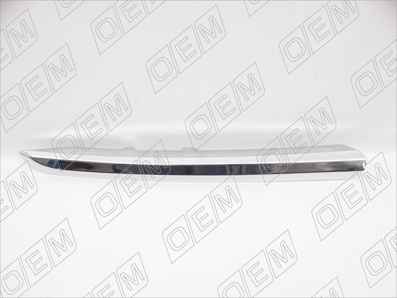 Накладка бампера переднего верхняя правая  Lada  Vesta   (2022-нв)