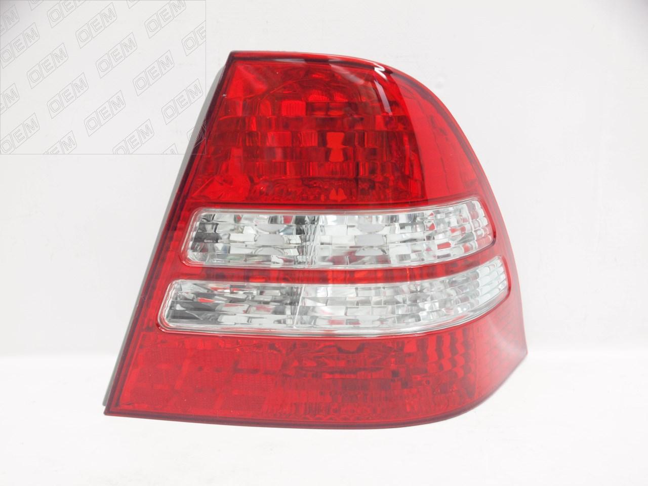 Фонарь правый  Toyota  Corolla  9 E120  E130 