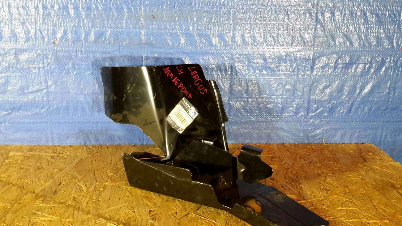 кронштейн крепления лонжерона