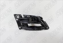Кронштейн решетки переднего бампера левый Skoda Octavia 3 A7 (2013-2020)